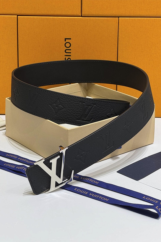 Кожаный ремень Louis Vuitton Initiales premium