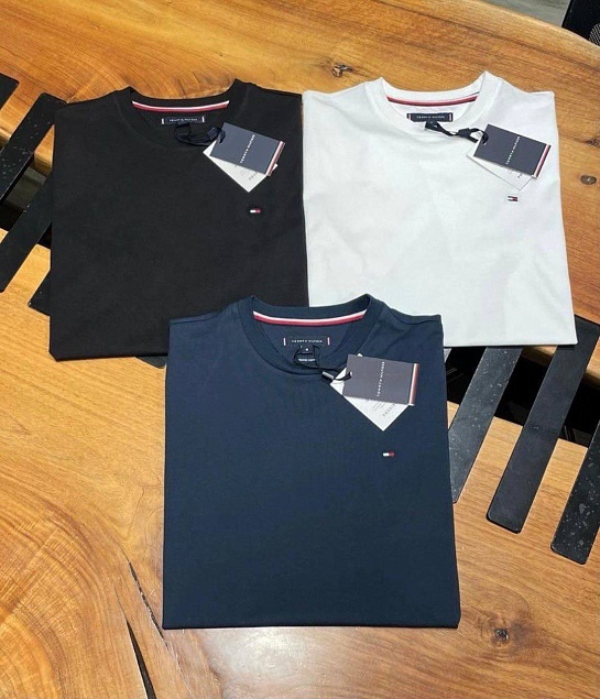 Мужская футболка Tommy Hilfiger белого цвета