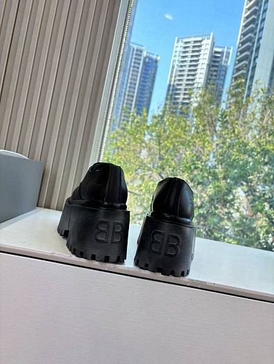 Женские кожаные ботинки Balenciaga Strike Platform Derby premium   