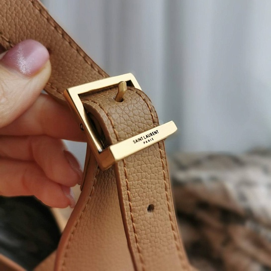 Женская сумка Yves Saint Laurent Le 5 a 7 Supple 28x24 см - Brown