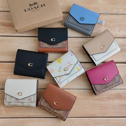 Кошелёк Coach Wyn Small 11x9.5 см (8 расцветок)   