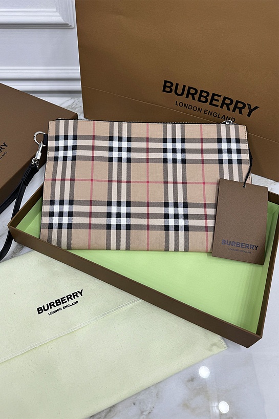 Бежевый клатч Burberry Premium 30x20x1.5 см