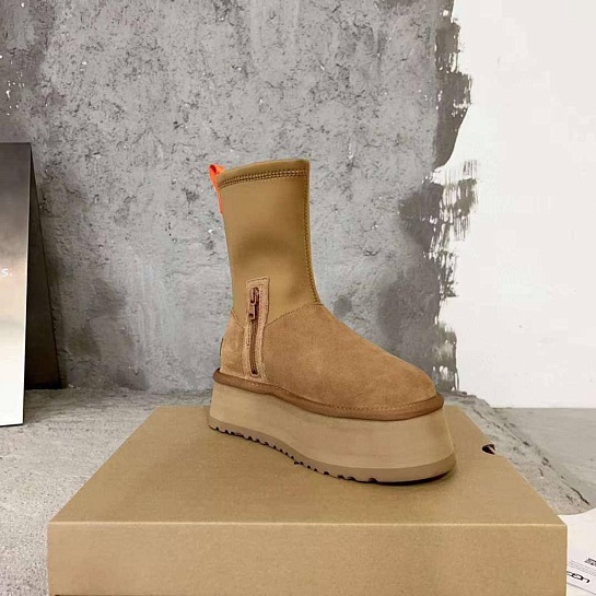 Женские ботинки UGG Deeper - Brown