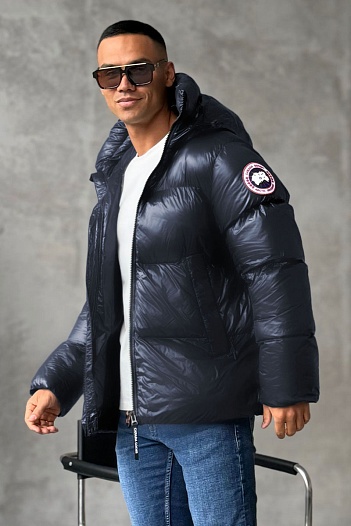Мужской тёмно-синий пуховик Canada Goose logo-patch   