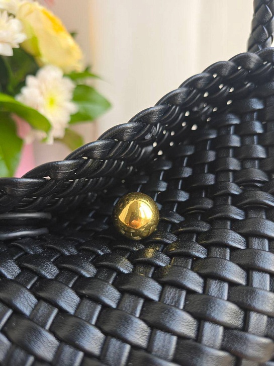 Кожаная сумка Bottega Veneta intrecciato 30x14 см