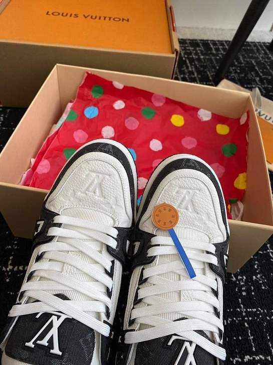 Женские кожаные кроссовки Louis Vuitton Trainer Monogram premium