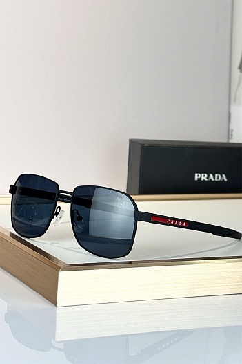 Солнцезащитные очки Prada Linea Rossa   