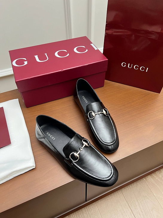 Женские кожаные лоферы Gucci Jordaan premium