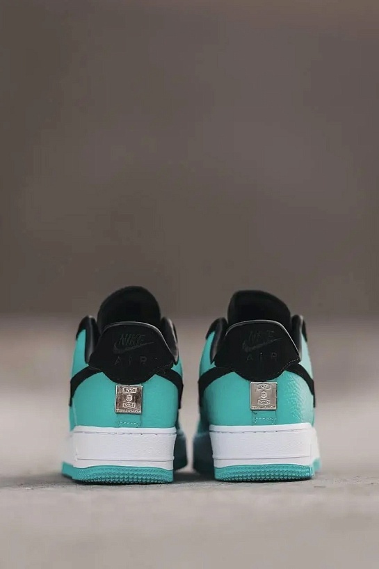 Кроссовки Nike Air Force 1 Low x Tiffany & Co
