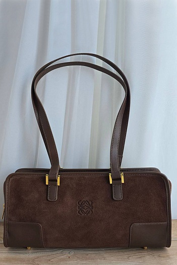 Замшевая сумка Loewe 34x16 см   