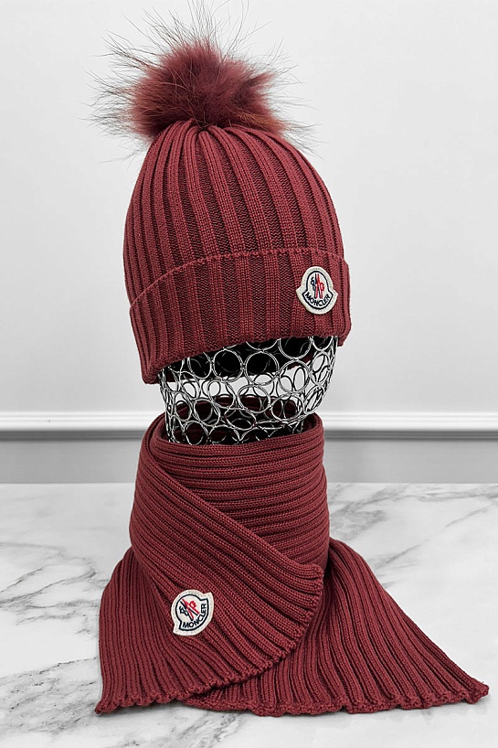 Комплект из шапки и шарфа бордового цвета Moncler logo-patch