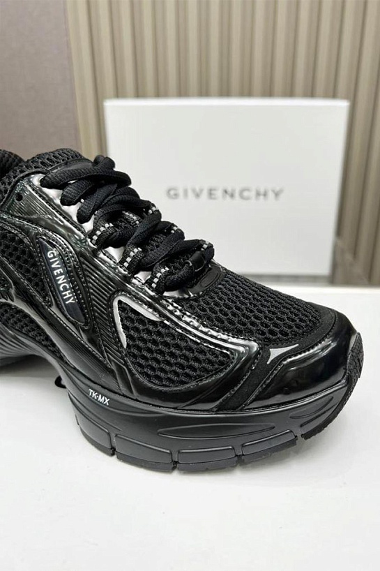 Чёрные комбинированные кроссовки Givenchy TK-MX Runner