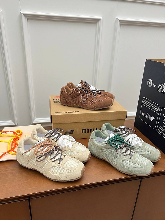Женские кроссовки New Balance x Miu Miu 530 SL premium