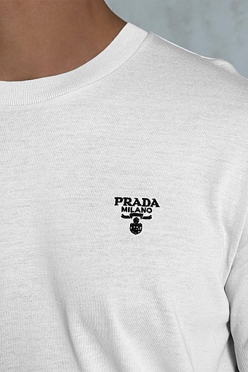 Мужская белая футболка Prada   