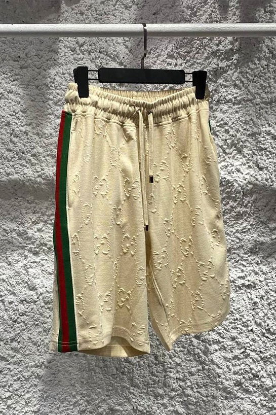Брендовые мужские шорты Gucci бежевого цвета