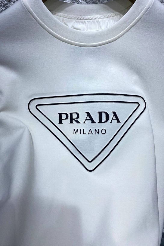 Коричневая оверсайз футболка Prada Milano logo