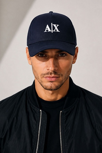 Бейсболка синего цвета Armani Exchange embroidered-logo   