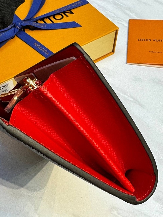 Кожаный кошелек Louis Vuitton Sarah Premium 10.5x2x19 см