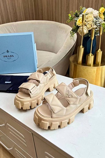 Женские кожаные сандалии Prada Monolith   