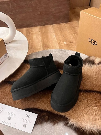 Женские ботинки UGG Classic Ultra Mini Platform - Black   