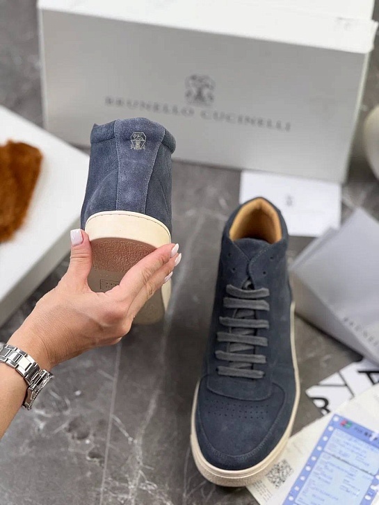 Замшевые кроссовки с меховой стелькой Brunello Cucinelli