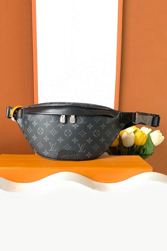 Кожаная сумка на пояс Louis Vuitton Discovery Premium 44x15x9 см