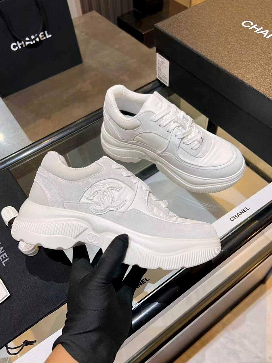 Белые женские кроссовки Chanel premium