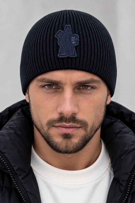 Мужская брендовая шапка Moncler тёмно-синего цвета