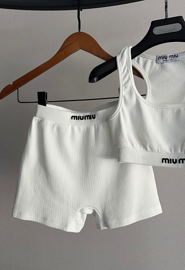 Женский костюм MIU MIU белого цвета   