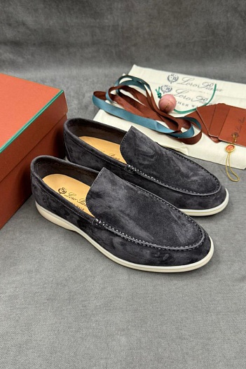Мужские замшевые лоферы Loro Piana   