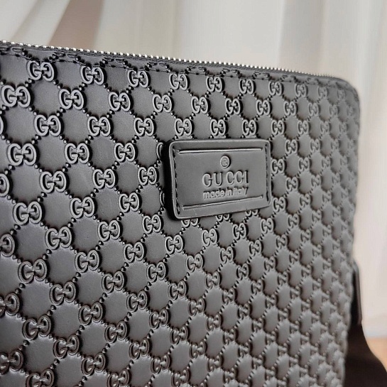 Кожаная сумка Gucci GG Supreme 28х24 см