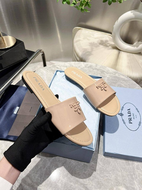 Женские кожаные шлёпанцы Prada Premium - Beige