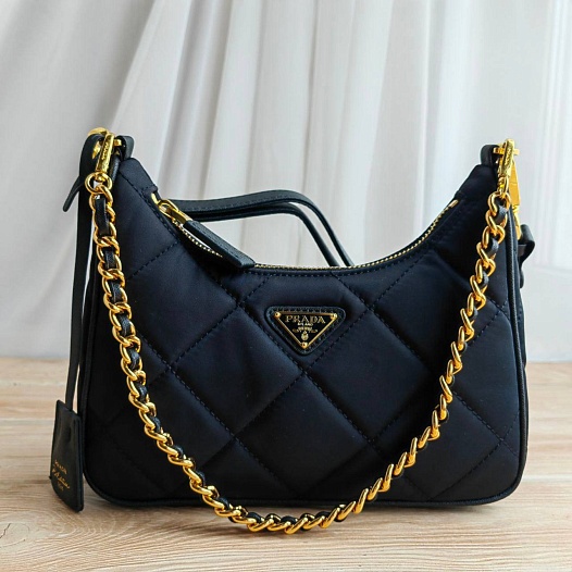 Нейлоновая сумка Prada 21x13 см   