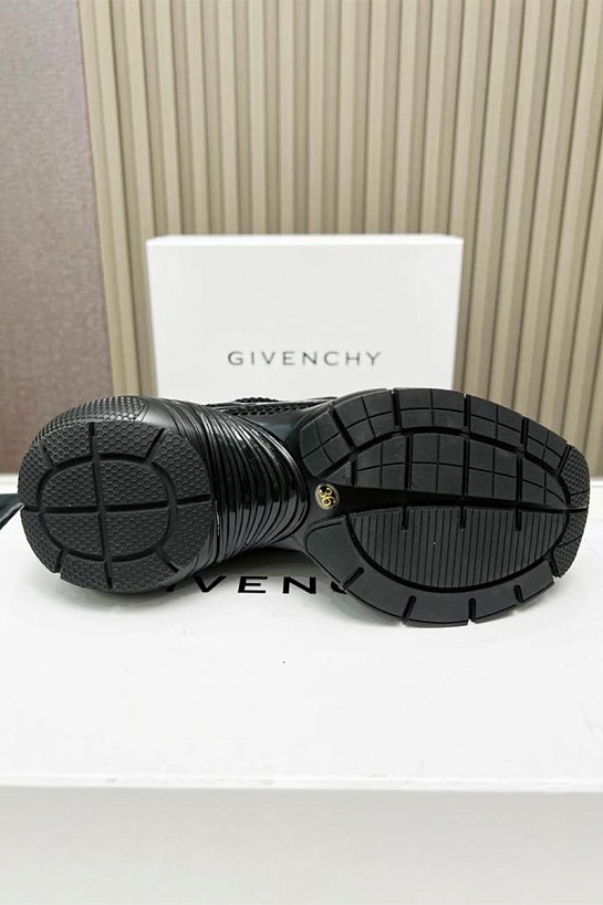 Чёрные комбинированные кроссовки Givenchy TK-MX Runner