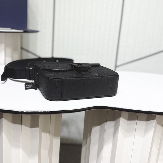 Кожаная сумка Dior Saddle Messenger Premium 23x17.5x6 см   