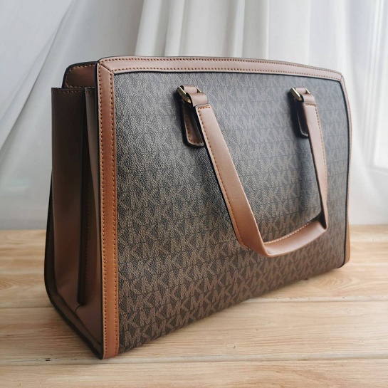 Женская сумка Michael Kors Chantal 32x24 см - Brown