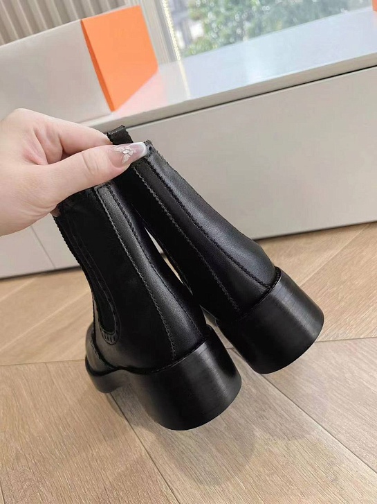 Женские кожаные ботинки Hermes Premium чёрного цвета