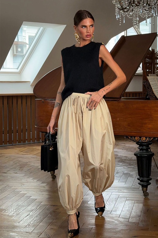 Женские штаны алладины The Acne Studio бежевого цвета