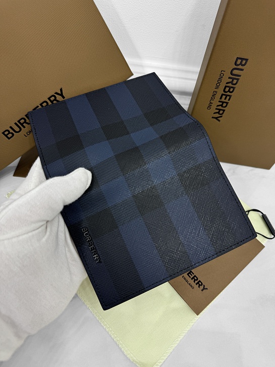 Кожаная обложка для паспорта Burberry Check Premium 14x10x2 см