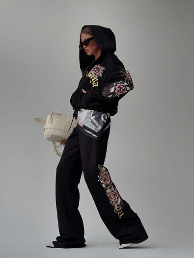 Чёрный женский костюм Balenciaga   