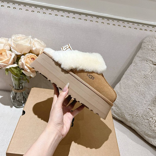 Замшевые женские слиперы с мехом UGG Funkette Platform