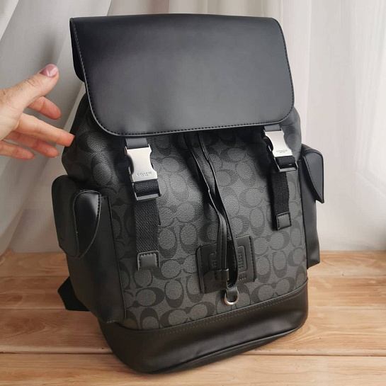 Кожаный рюкзак Coach Rivington 40x30 см