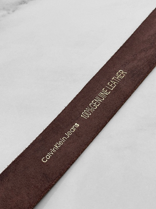 Мужской кожаный ремень Calvin Klein коричневого цвета