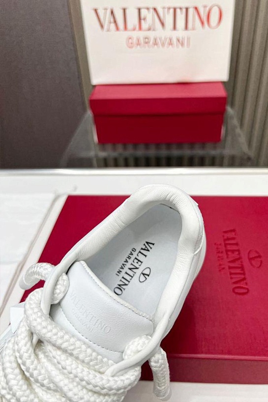 Кожаные кроссовки Valentino One Stud XL - White
