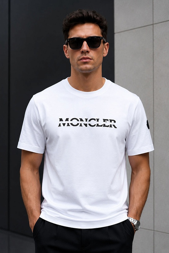 Мужская футболка Moncler белого цвета