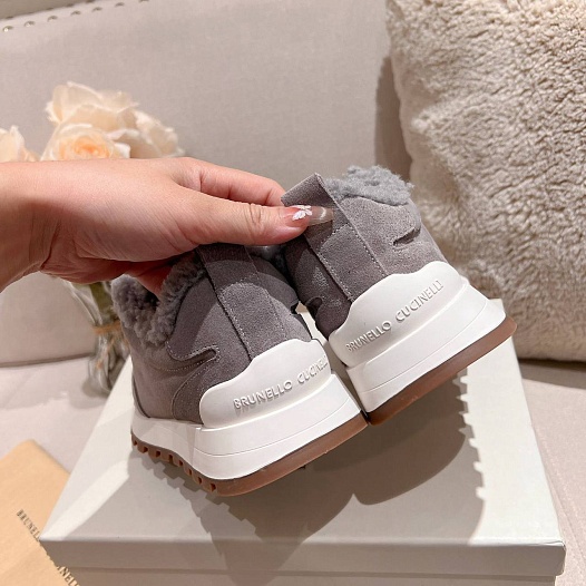 Женские замшевые кроссовки с мехом Brunello Cucinelli Premium   