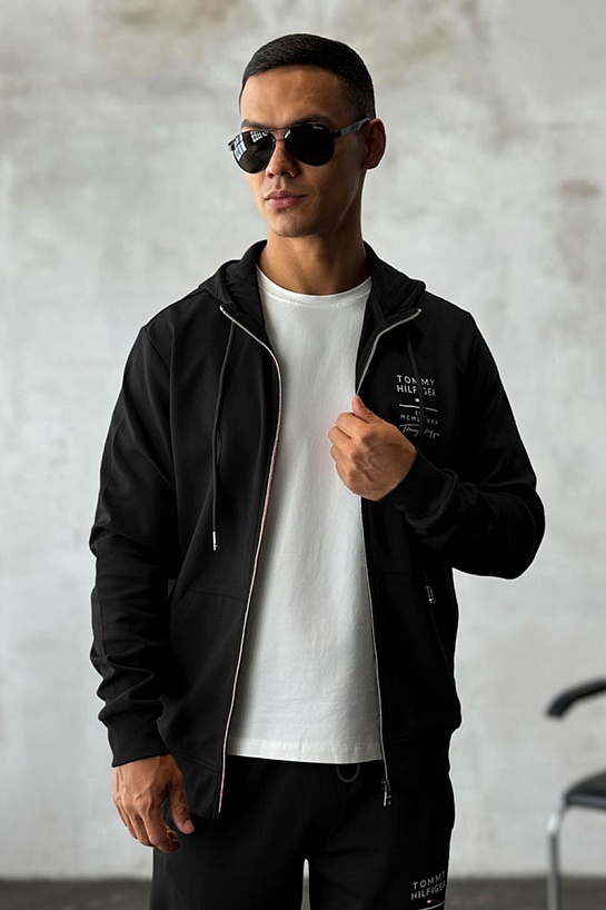 Кофта на молнии чёрного цвета Tommy Hilfiger