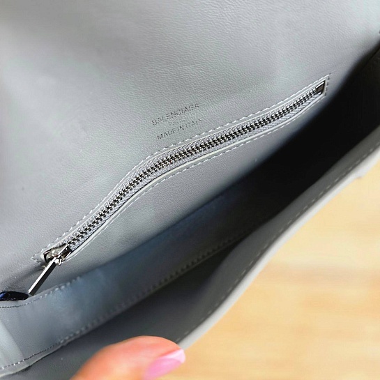 Кожаная сумка Balenciaga Hourglass 22x13 см