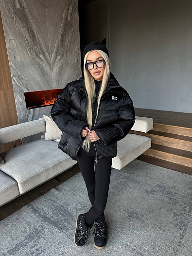 Женская чёрная куртка MIU MIU   