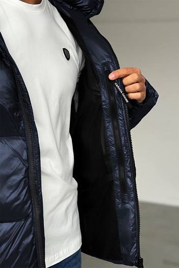 Мужской тёмно-синий пуховик Canada Goose logo-patch   